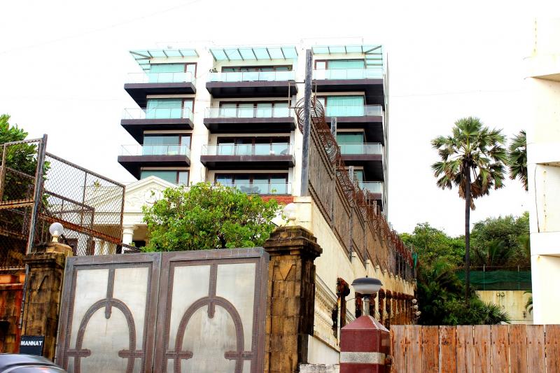 Most Expensive And Luxurious Houses